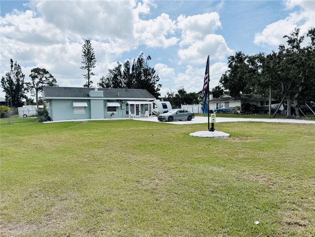 612 Shore Rd, House other with 2 bedrooms, 2 bathrooms and null parking in NOKOMIS FL | Image 10