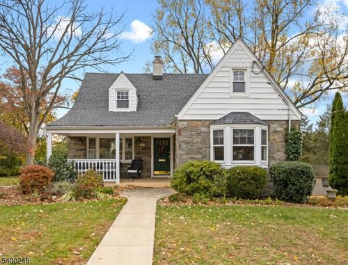 70 Highland Ave, Midland Park, NJ, 07432-1804 | Card Image