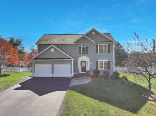 16 Summit Rd, Bedford, NH, 03110-5659 | Card Image