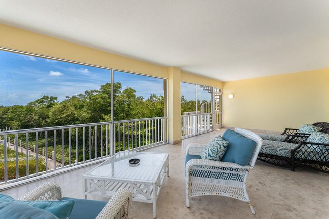 Master Room Outdoor Area | Image 39