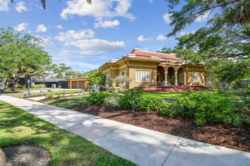2710 N Dundee St, TAMPA, FL, 33629-7603 | Card Image