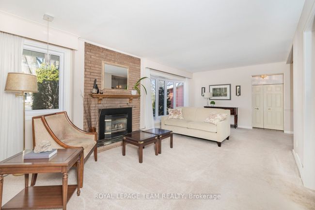 24 Ellery Cres, House other with 3 bedrooms, 2 bathrooms and 4 parking in Nepean ON | Image 19