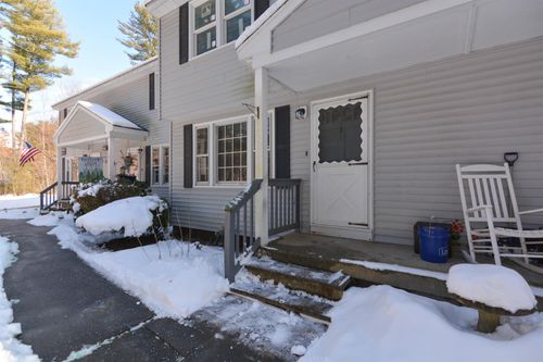 3 Holly Ln, Londonderry, NH, 03053-3741 | Card Image