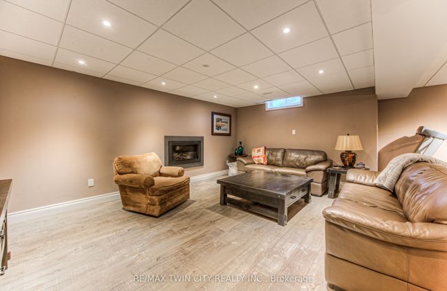 124 Rose Bridge Cres, House other with 2 bedrooms, 3 bathrooms and 2 parking in Cambridge ON | Image 30