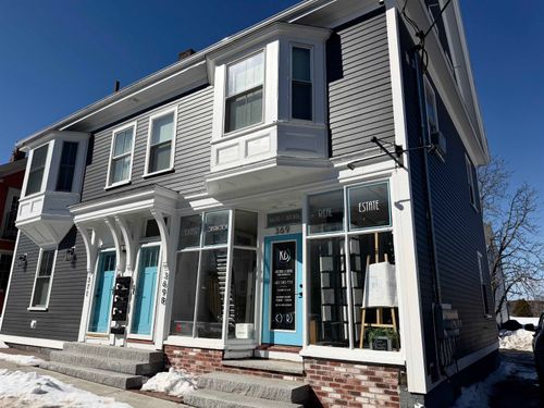 a-369 Islington St, Portsmouth, NH, 03801-4221 | Card Image