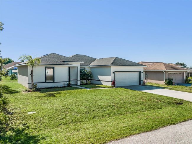 1804 Hudson Ct, House other with 4 bedrooms, 2 bathrooms and null parking in POINCIANA FL | Image 4