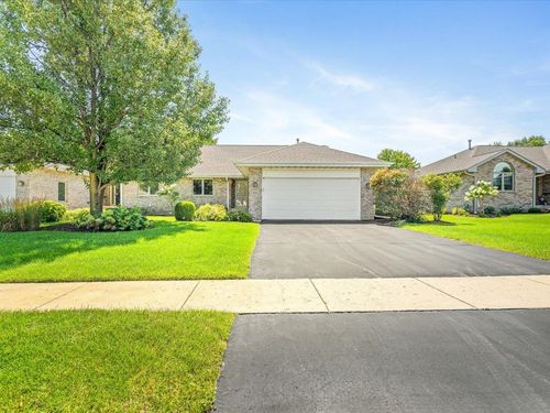 201 Nelson Pkwy, Cherry Valley, IL, 61016-8807 | Card Image