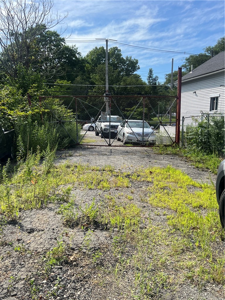 Land in Providence