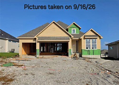 11223 S Gleason Rd, Olathe, KS, 66061-2256 | Card Image