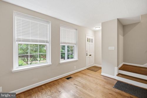 b-4844 28th St S, ARLINGTON, VA, 22206-1366 | Card Image