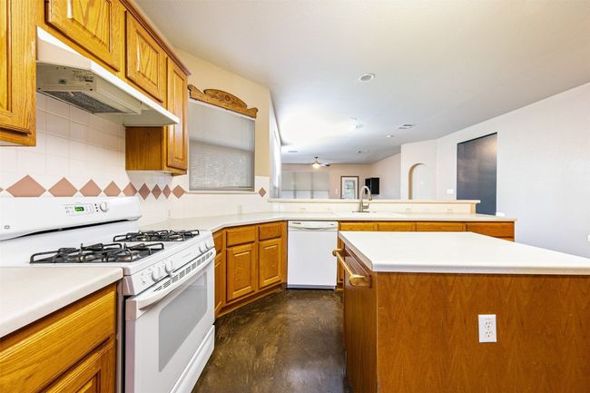 14946 Doria Dr, House other with 4 bedrooms, 2 bathrooms and 2 parking in Austin TX | Image 6
