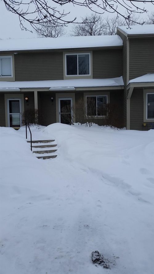 31 Overlook Dr, South Burlington, VT, 05403-7884 | Card Image