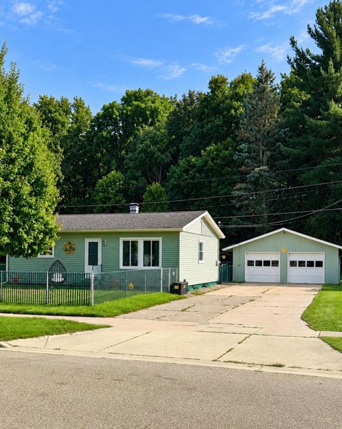 380 Cherry, Coloma, MI, 49038-9729 | Card Image