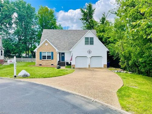 126 Highlands Pkwy Parkway, Newport News, VA, 23603 | Card Image