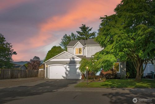 205 Berninger Street, Enumclaw, WA, 98022 | Card Image