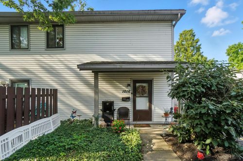 1016 E Crescentville Rd, West Chester, OH, 45246-4809 | Card Image