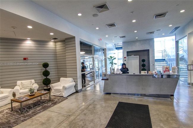 APT-2004 - 50 S Pointe Dr, Condo with 2 bedrooms, 3 bathrooms and null parking in Miami Beach FL | Image 30