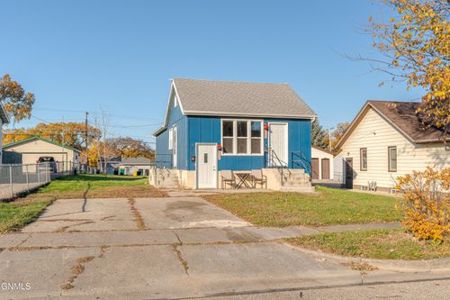 716 N 21st St, Bismarck, ND, 58501-4805 | Card Image