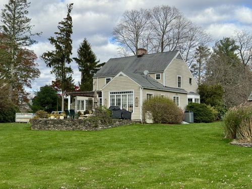 6 Sarah Sanford Rd W, Bridgewater, CT, 06752-1412 | Card Image