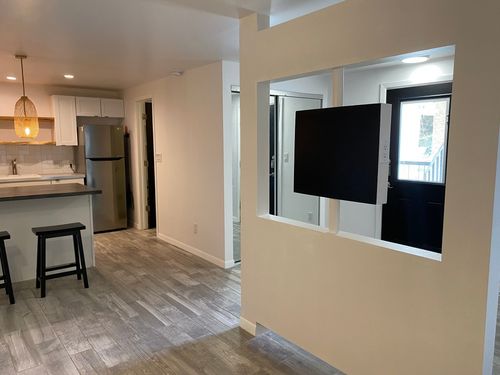 4d-5802 Circulo Dr, Lago Vista, TX, 78645-5809 | Card Image