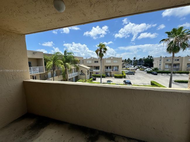 APT-201 - 2620 W 76 Th St, Condo with 2 bedrooms, 2 bathrooms and null parking in Hialeah FL | Image 16