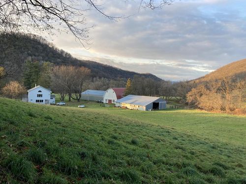 36415 Homer Valley Ln, Winona, MN, 55987-5747 | Card Image