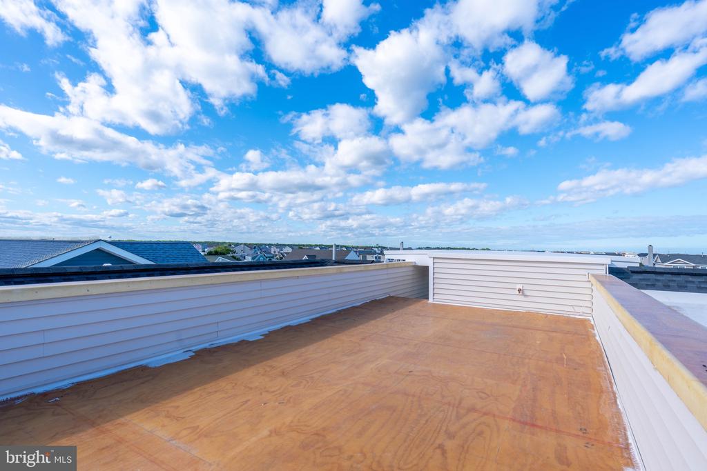 Residential in MANAHAWKIN 3