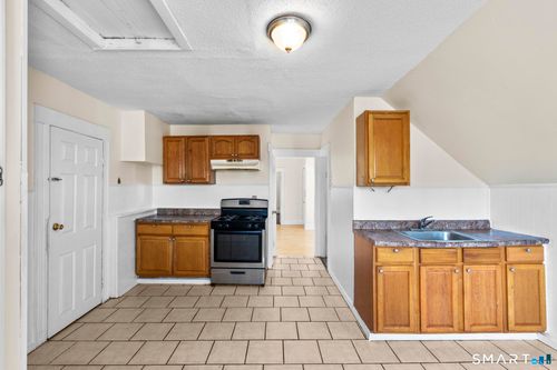 3rd-flr-286 Exchange St, New Haven, CT, 06513-6003 | Card Image