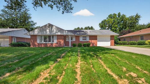 919 Vale St, Bloomington, IL, 61701-7039 | Card Image