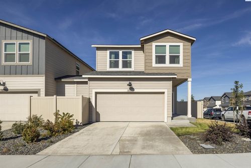 10002 W 9th Pl, Kennewick, WA, 99336-5787 | Card Image