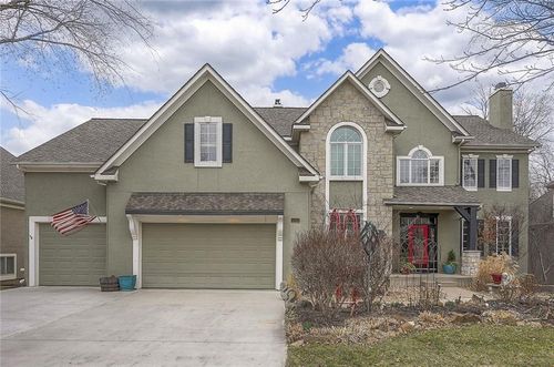 4512 Iron Horse Dr, Leawood, KS, 66224-3676 | Card Image