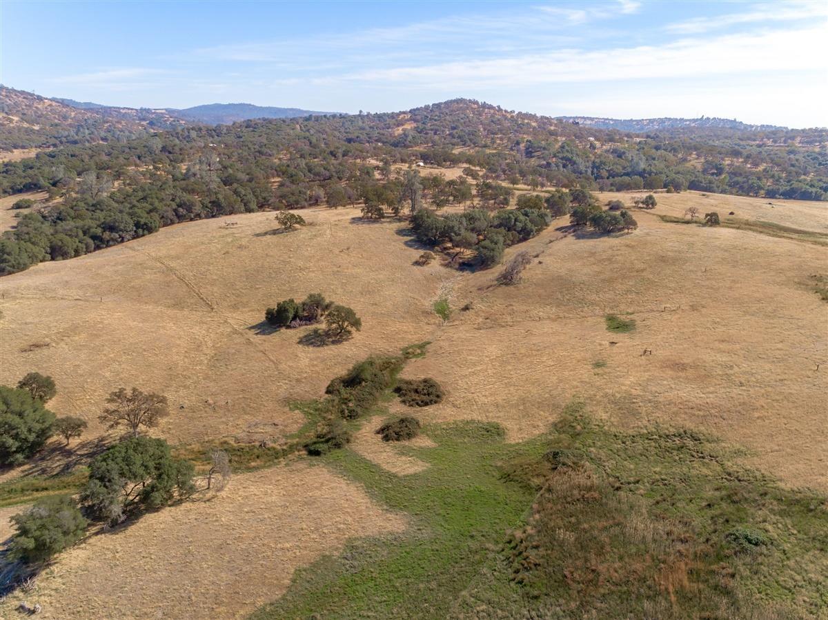 Land in Grass Valley