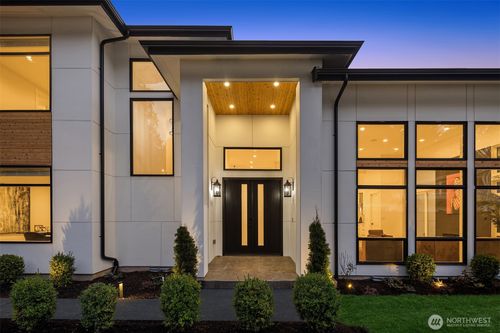 5539 116th Ave Ne, Kirkland, WA, 98033-8704 | Card Image