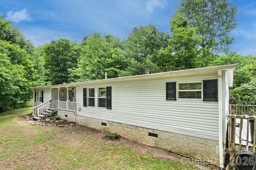 560 Morgan Branch Rd, Marshall, NC, 28753-7182 | Card Image