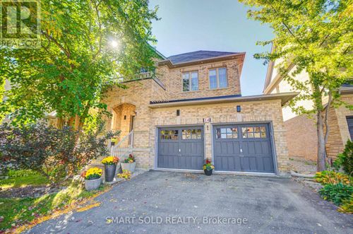 14 Giordano Way, Maple, ON, L6A0J2 | Card Image