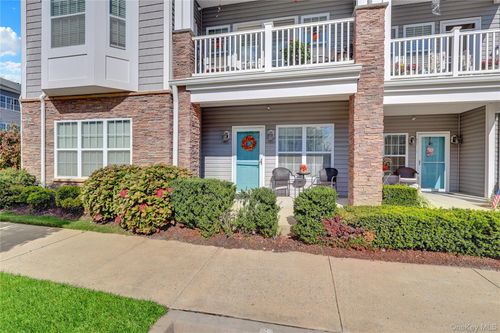 171 Clubhouse Cir, Huntingtn Sta, NY, 11747-4277 | Card Image