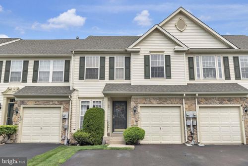 2506 Peachtree Dr, PERKASIE, PA, 18944-5457 | Card Image