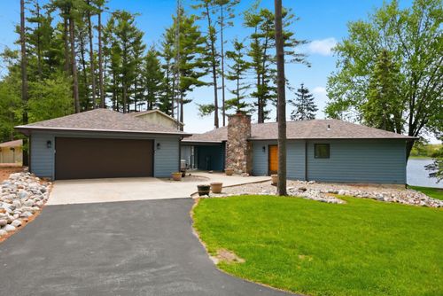 215 Lane 100 Pine Canyon Lk, Angola, IN, 46703-8721 | Card Image