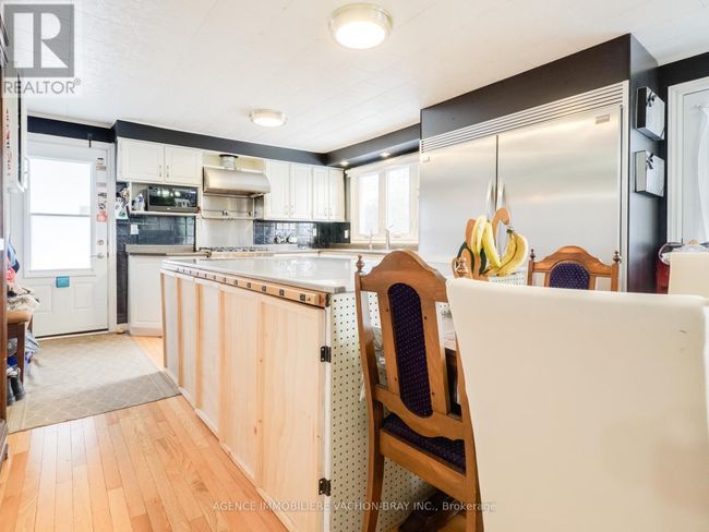 22197 Parkhill Cir, House other with 3 bedrooms, 2 bathrooms and 3 parking in North Lancaster ON | Image 6