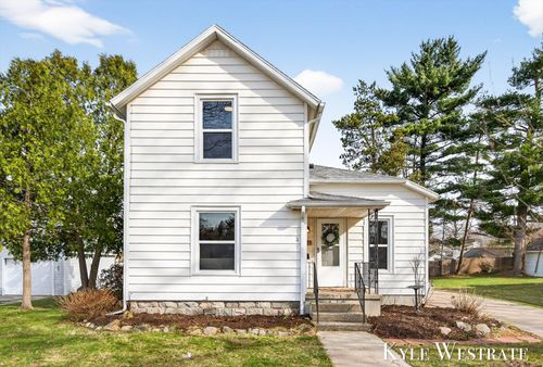 225 W Marshall St, Hastings, MI, 49058-2248 | Card Image