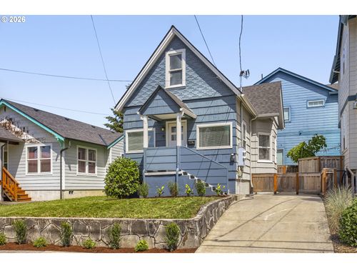 6204 Ne 8th Ave, Portland, OR, 97211-3777 | Card Image