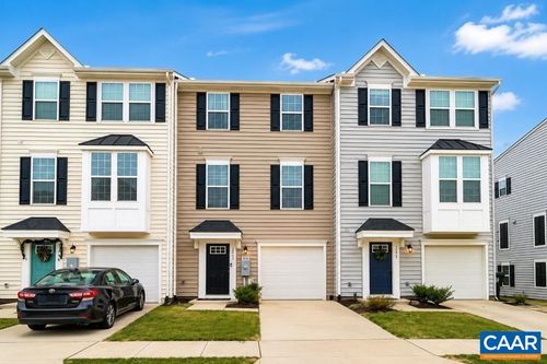 2046 Elm Tree Ct, CHARLOTTESVILLE, VA, 22911-8341 | Card Image