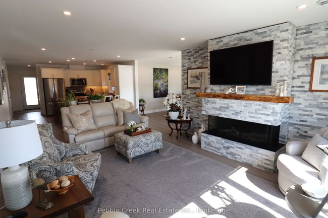 215 Lake Breeze Dr, House other with 2 bedrooms, 2 bathrooms and 2 parking in Goderich ON | Image 13