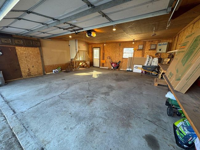 Garage | Image 48