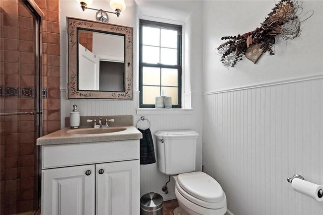 Full Bathroom | Image 16