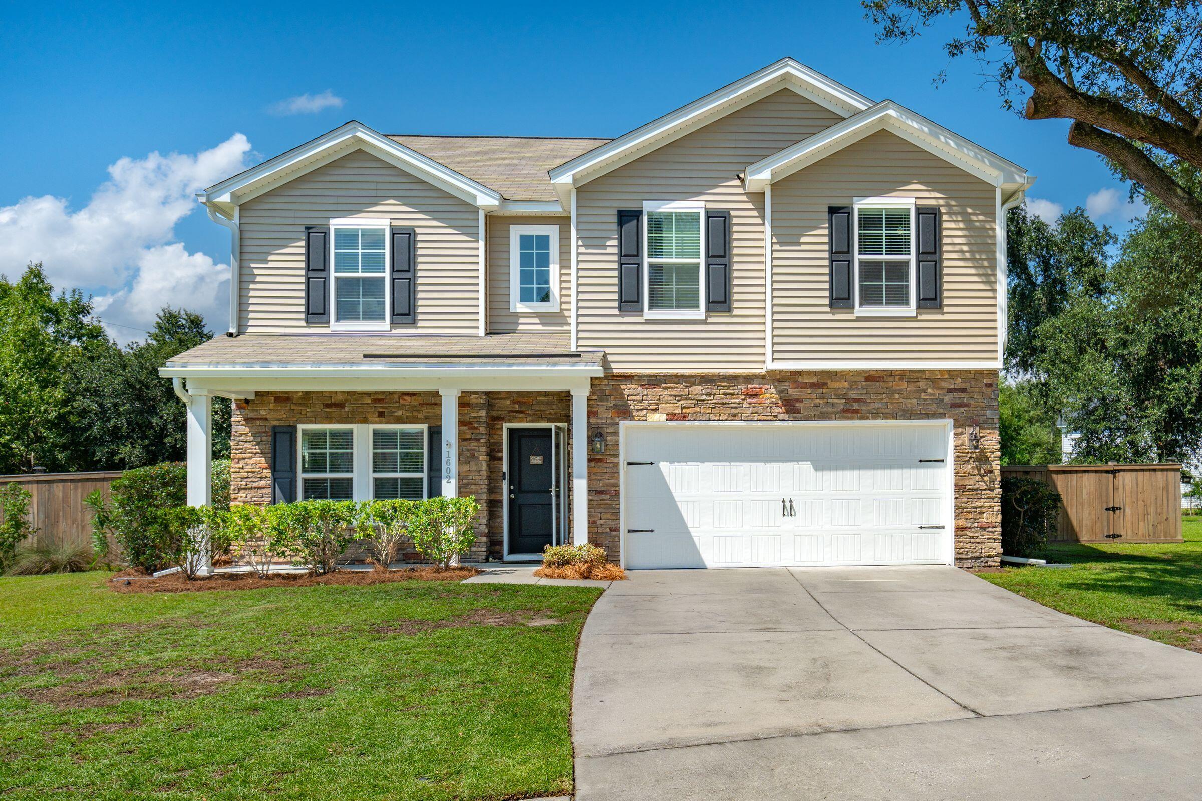 Stovall Ct, Johns Island, SC 29455