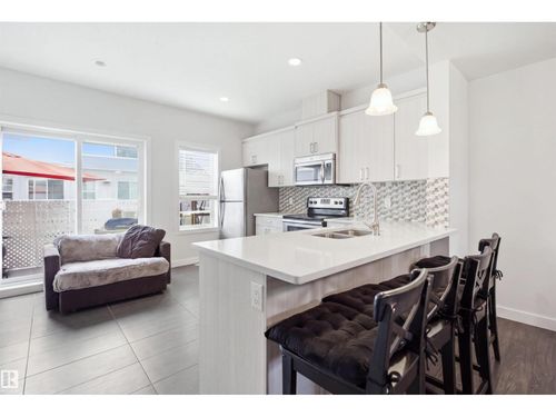 22-723 172 St Sw, Edmonton, AB, T6W2N6 | Card Image