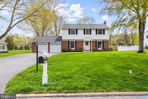 292 Old State Rd, BERWYN, PA, 19312-1170 | Card Image