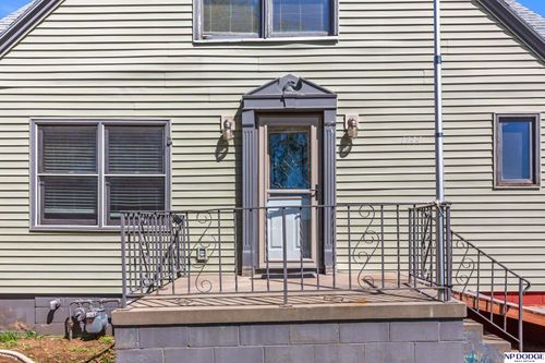 1744 State St, Blair, NE, 68008-1568 | Card Image