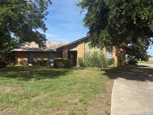 912 Springhill Dr, New Braunfels, TX, 78130-7213 | Card Image